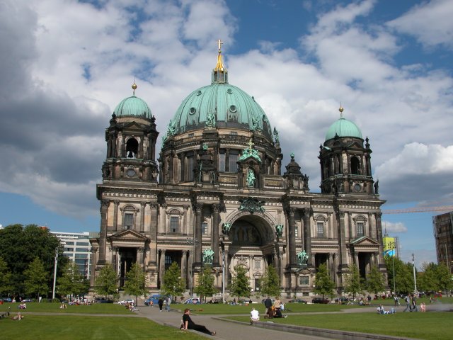 berlinerdom.jpg