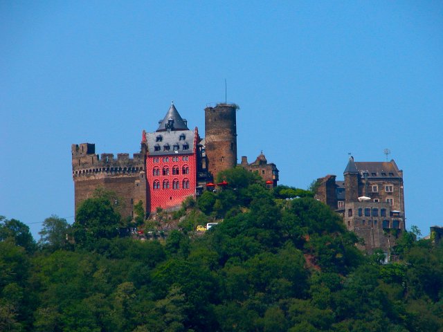 schonburgcastle.jpg